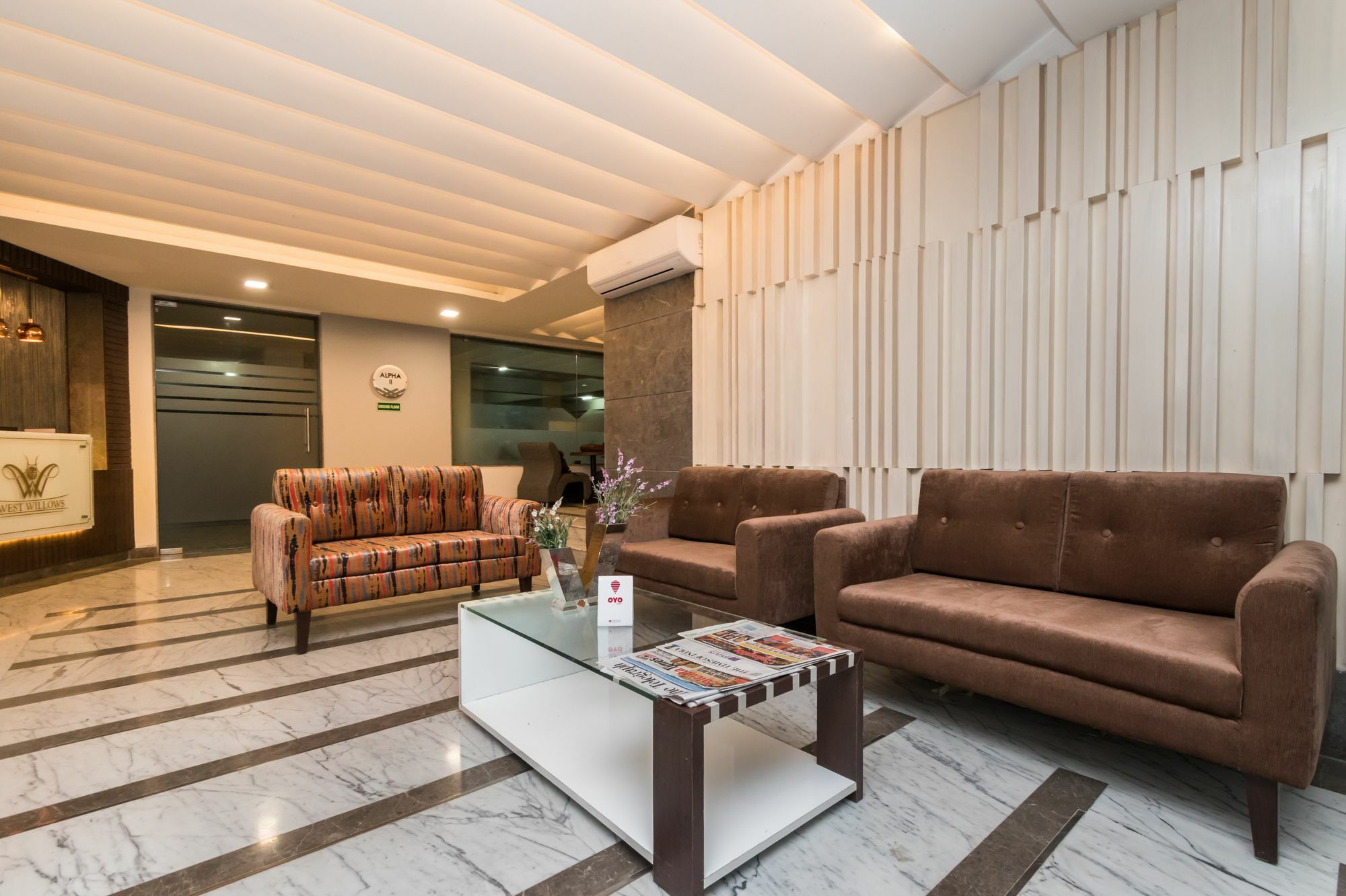 Capital O 10212 Hotel West Willows Xanadu Calcutta Eksteriør billede
